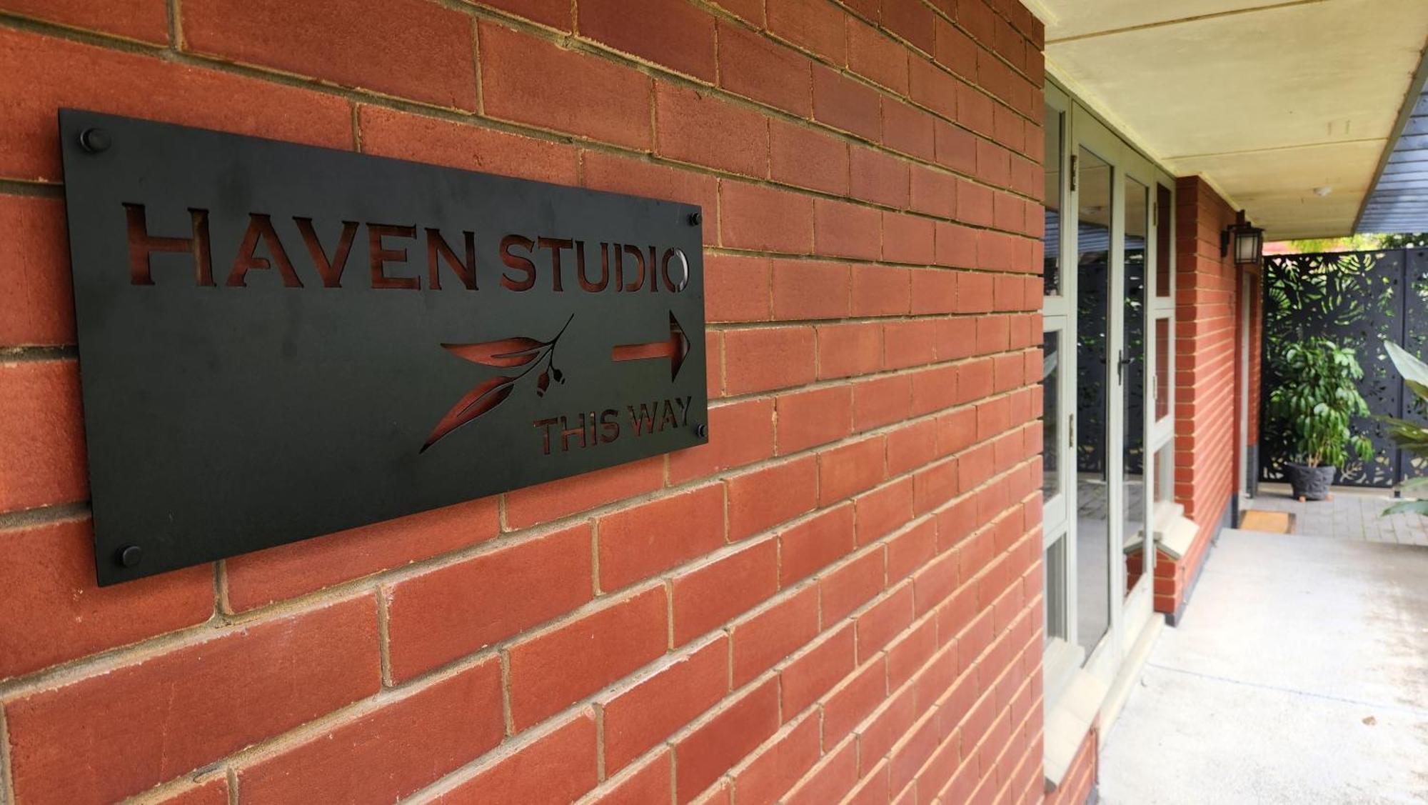 Haven Studio Hideaway Near Airport Perth Exteriör bild